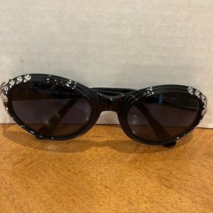 Ann Michael’s vintage Italian inlaid crystals in black frame! New Stunning ❤️